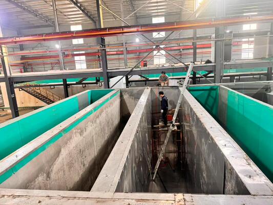 좋은 가격 2800 Tons/Month Vertical Anodizing Line for Cosmetic Caps and Bottle Bodies Automatic Anodizing Production Line 온라인